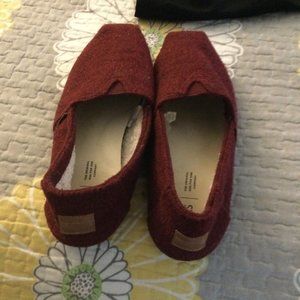 Toms Shoes